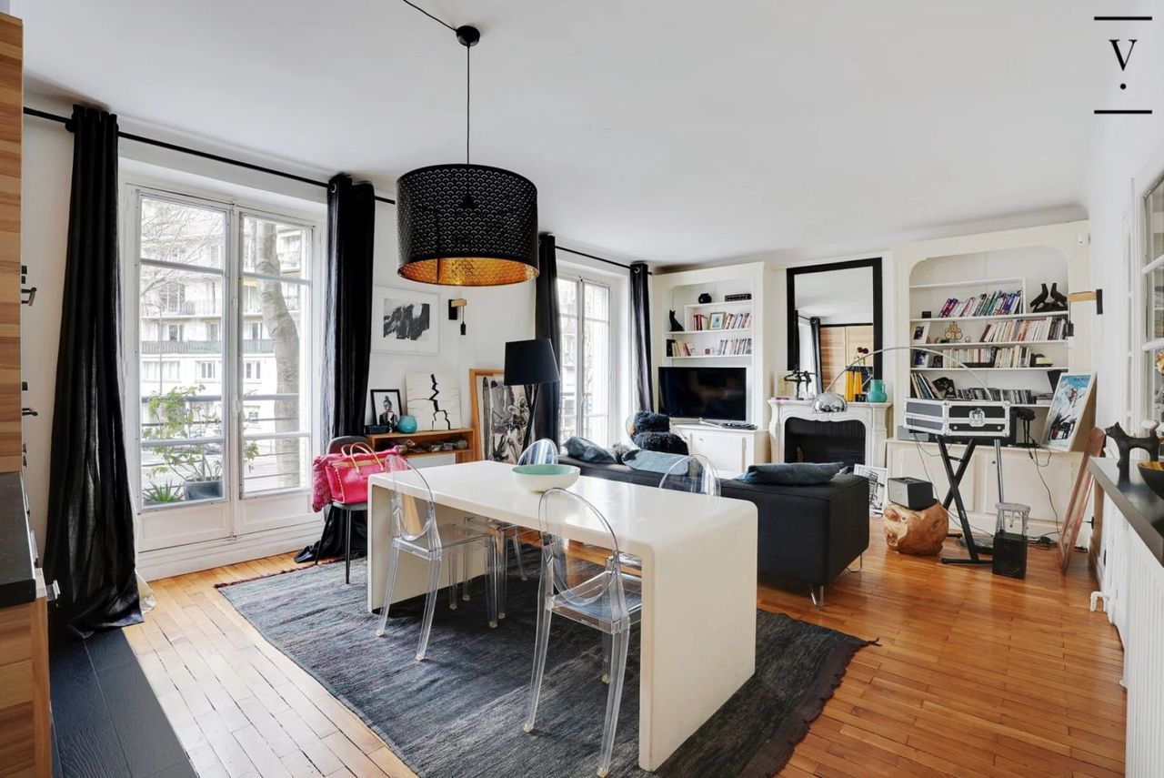 Charming flat - Two separate bedrooms - Access to the Eiffel Tower via the riverside of the Seine