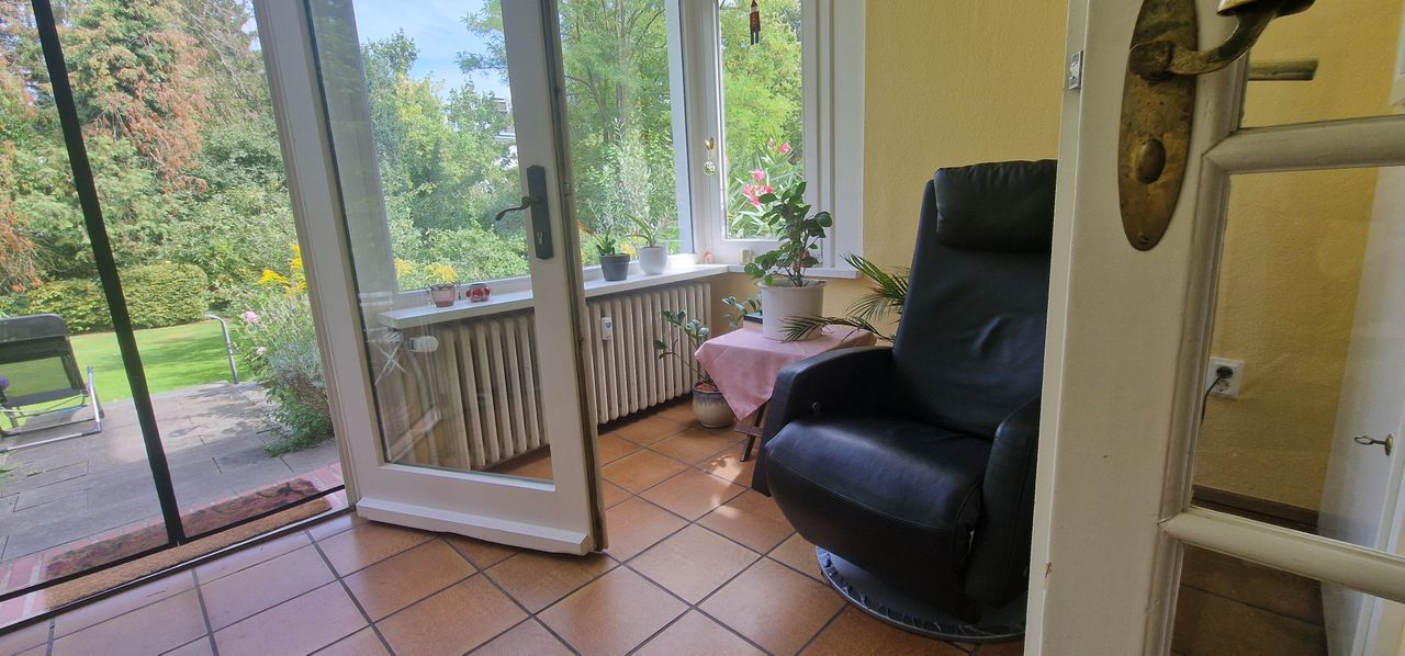 Große Wohnung in Dahlemer Villa