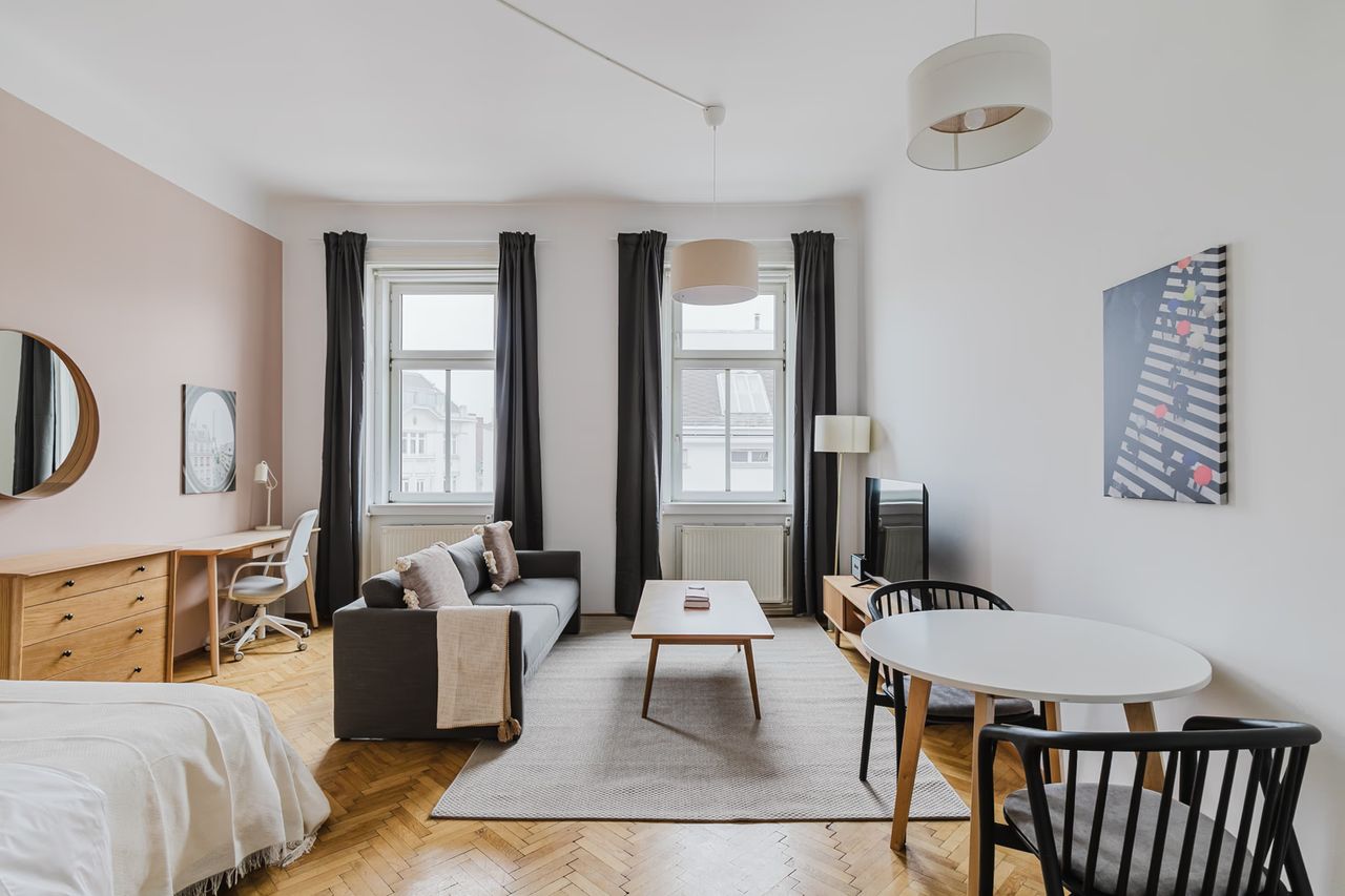 1 BR | Landstraße, elevator, nr Belvedere
