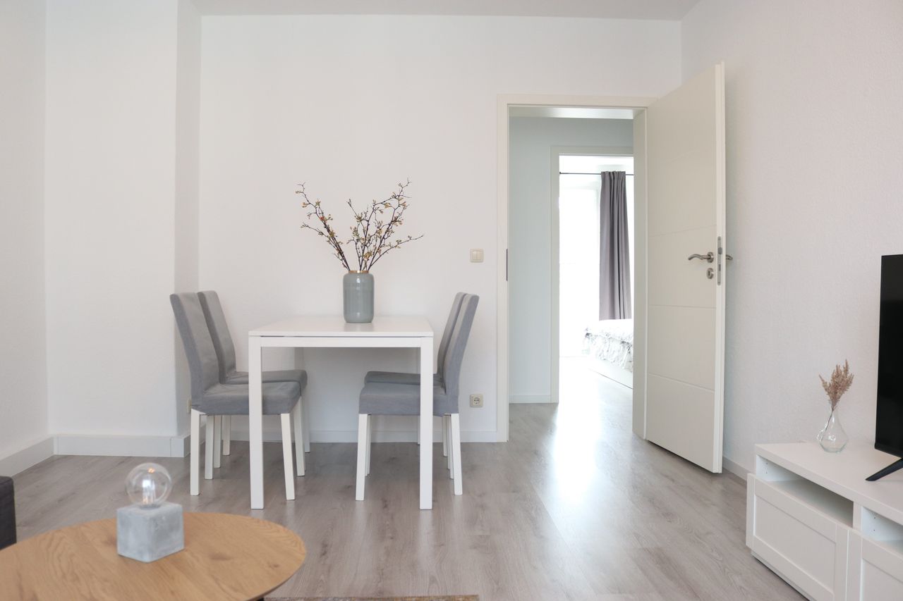 Gorgeous 2-room apartment with balcony in Lutherviertel