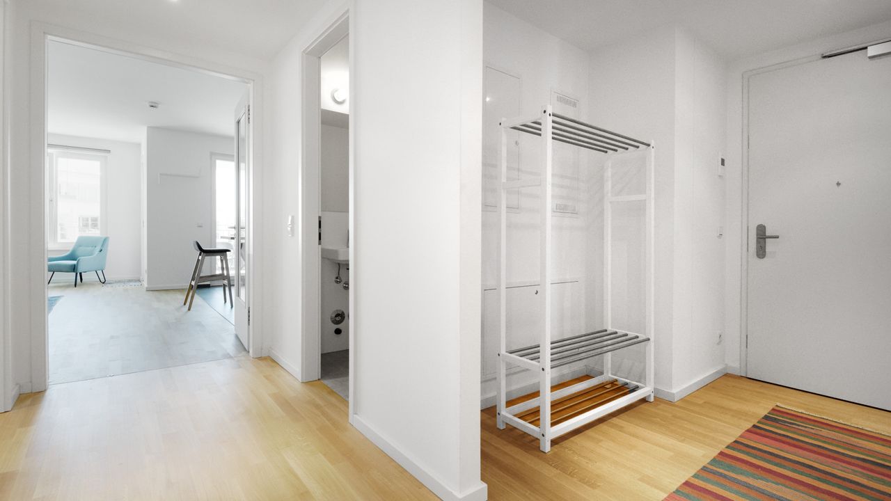 New renovated Apartment in the trendy district Neukölln 2 minutes from the U-Bahn Rathaus Neuköln away