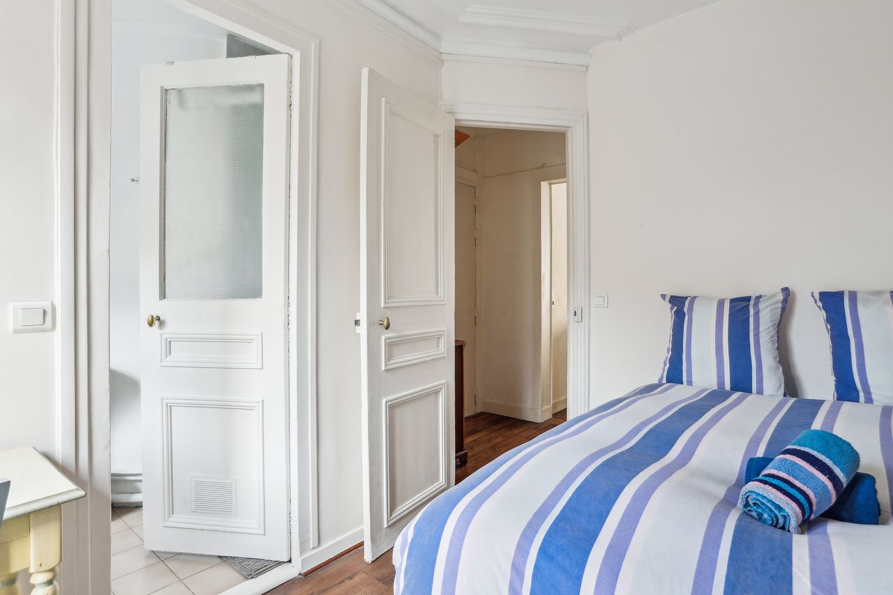 Nice and spacious suite near school