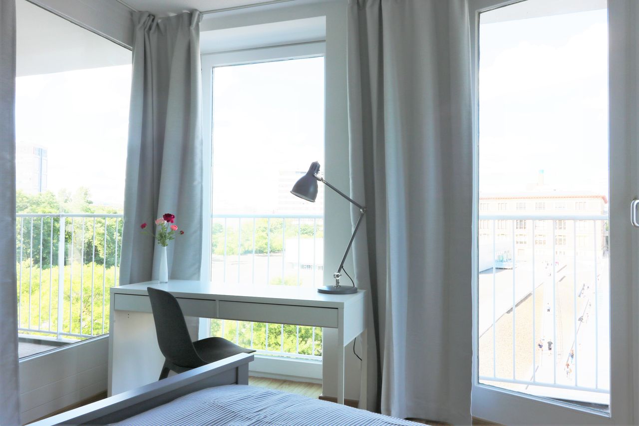 Furnished 2-room apartment with a view of the Gropius Bau