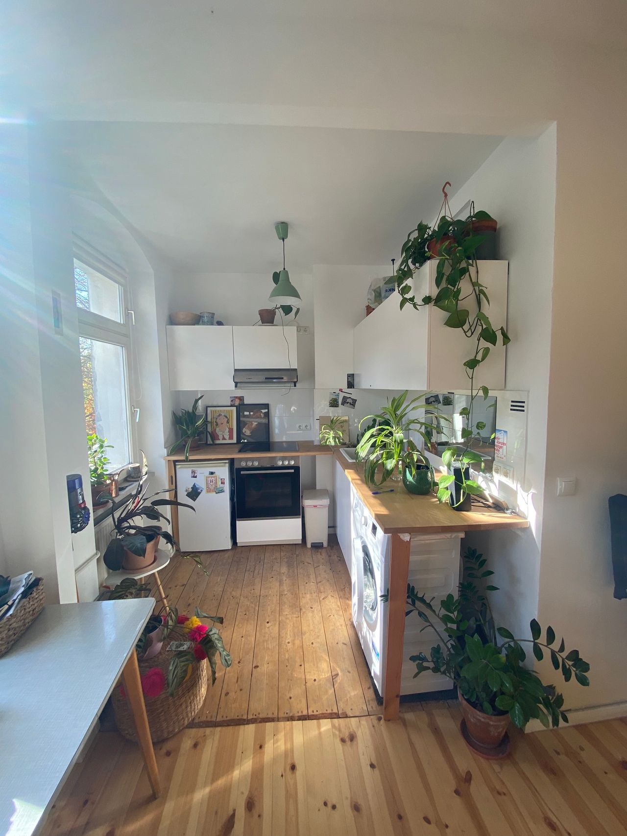 Sunny, calm home in Moabit