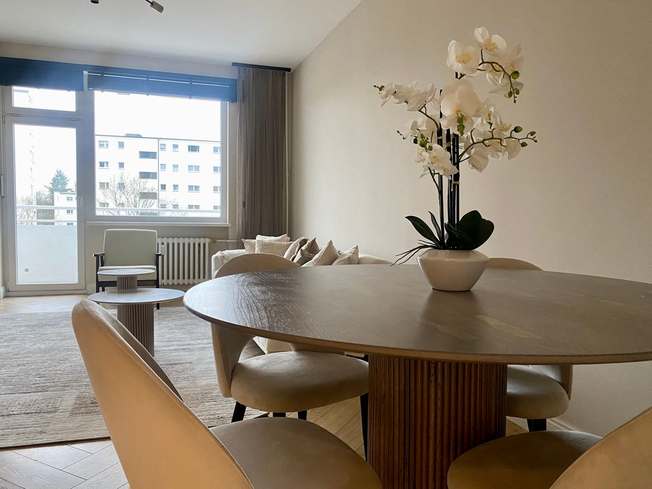 FURNISHED LIVING AT PLATZ DER LUFTBRÜCKE directly at the Viktoriapark