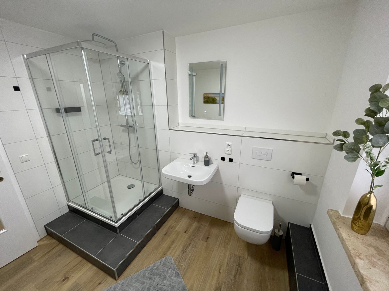 Modern apartment at the Leipzig Trade Fair – furnished & ready to move in