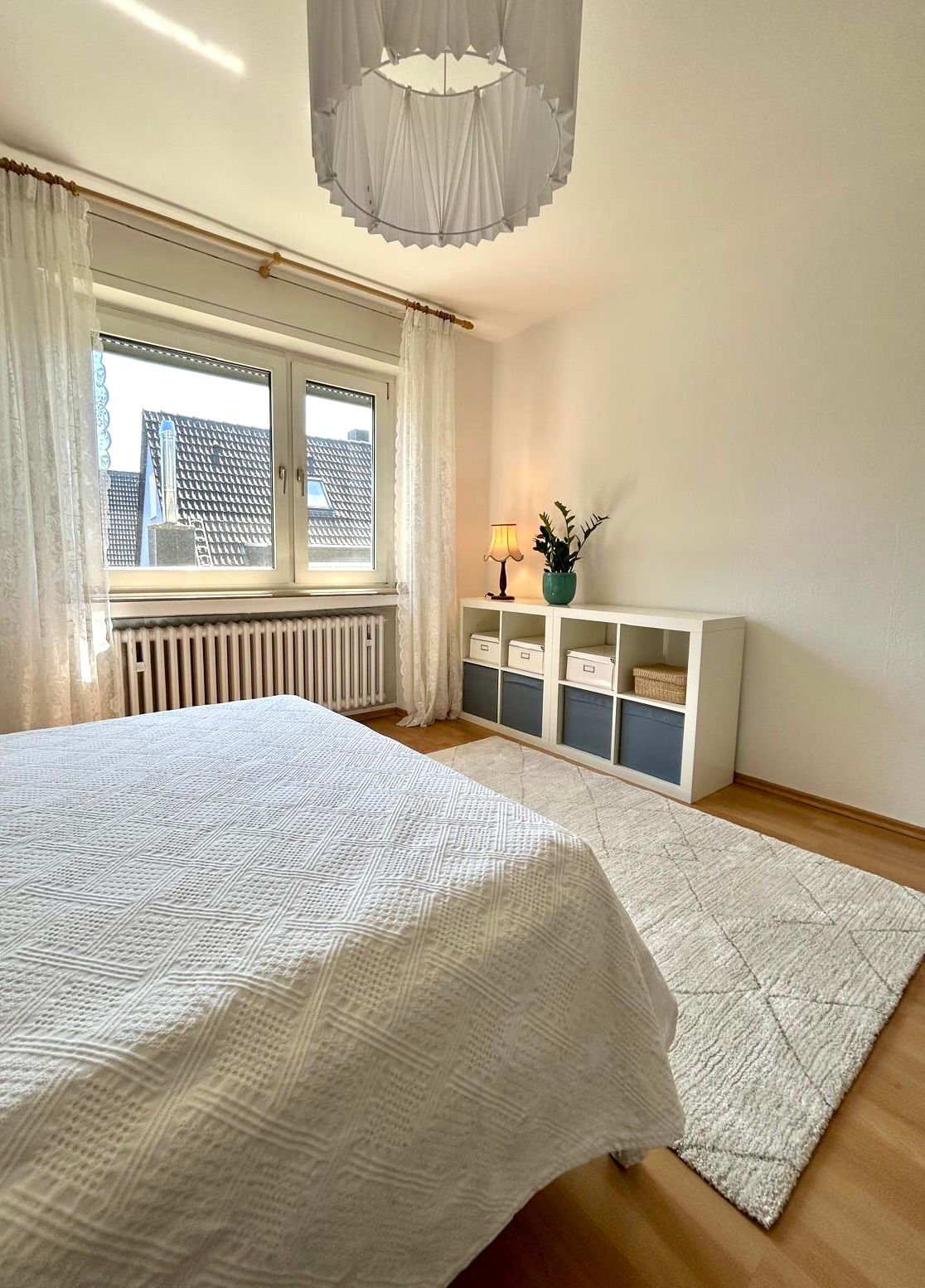 Nice and Sunny, Scandi-style 2.5-room apartment by the Siepenthal – with balcony, garden access & parking suite located in Essen