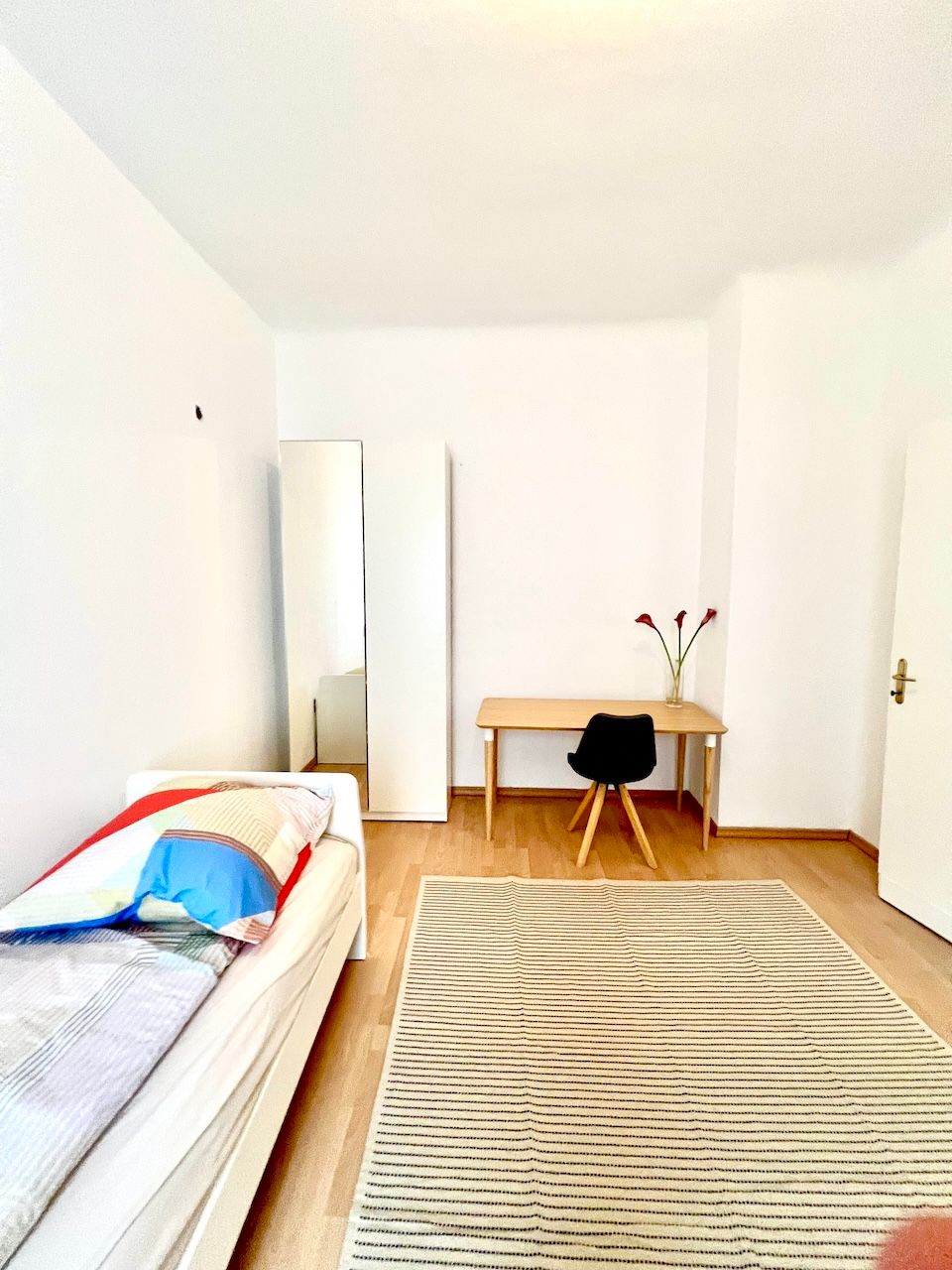 4-room flat with 4 single beds in central Berlin Prenzlauer Berg