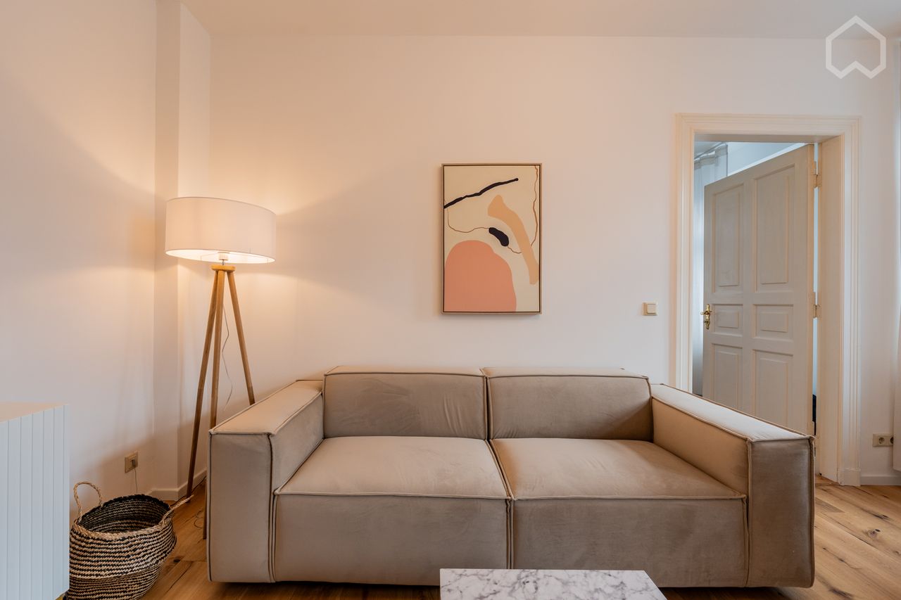 MODERN AND STYLISH 2 ROOM APARTMENT IN A GREEN AND SAFE AREA OF BERLIN
