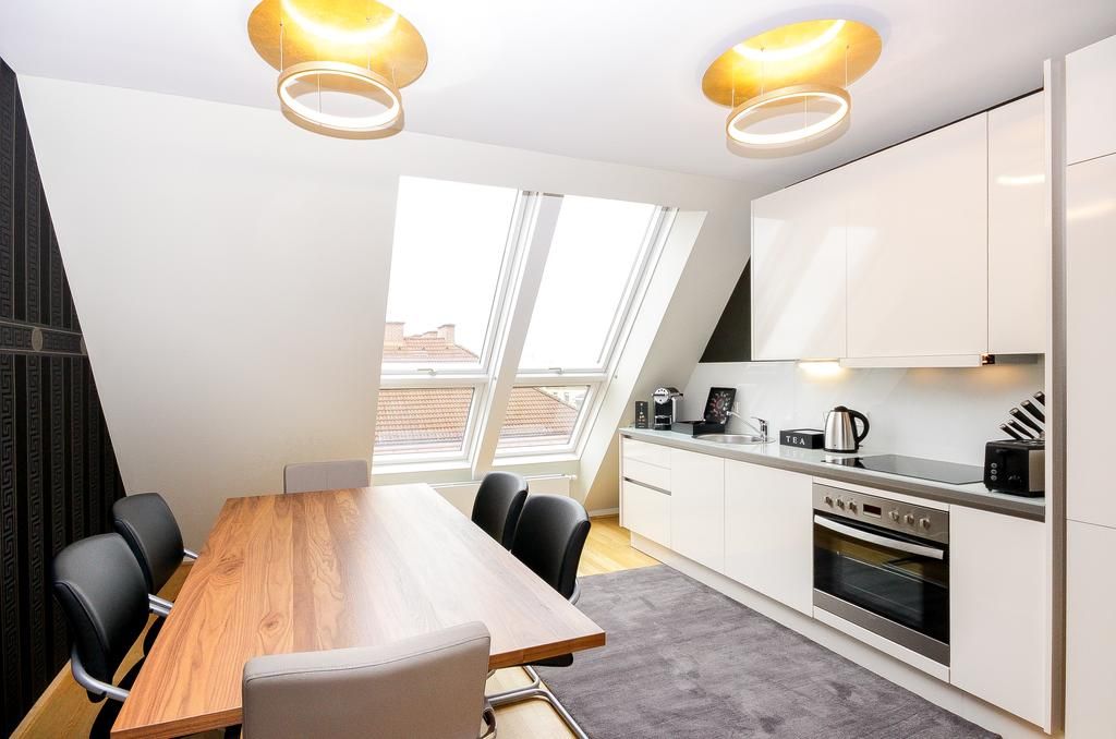 LUXURY 2-BEDROOM APARTMENT- MESSE PRATER