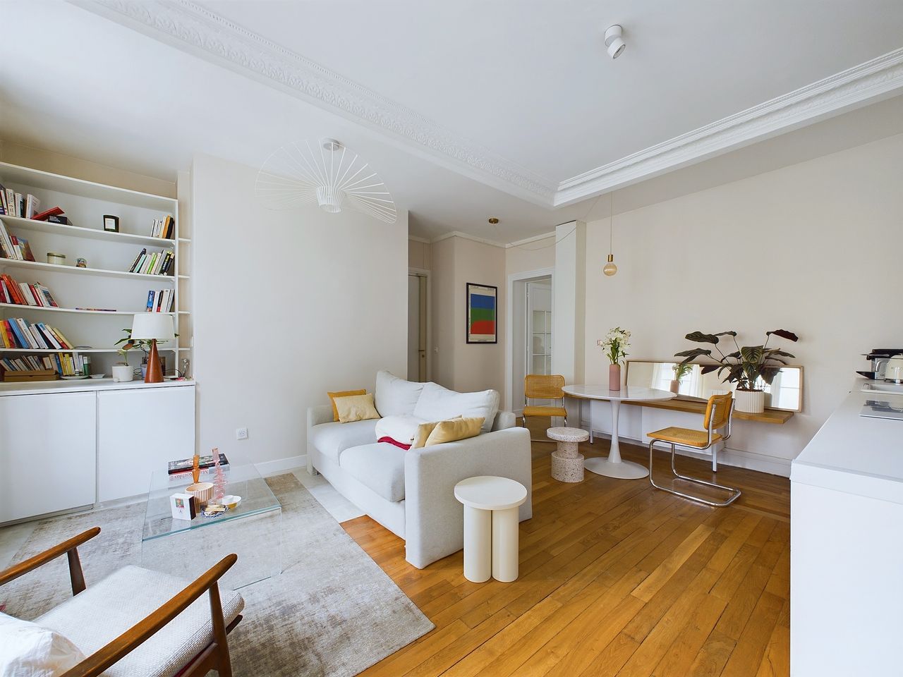 Gorgeous 43m2 one-bedrom in great neighborhood (Paris)