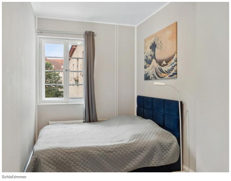 Beautiful, furnished 2.5 room apartment with balcony available in Berlin Charlottenburg