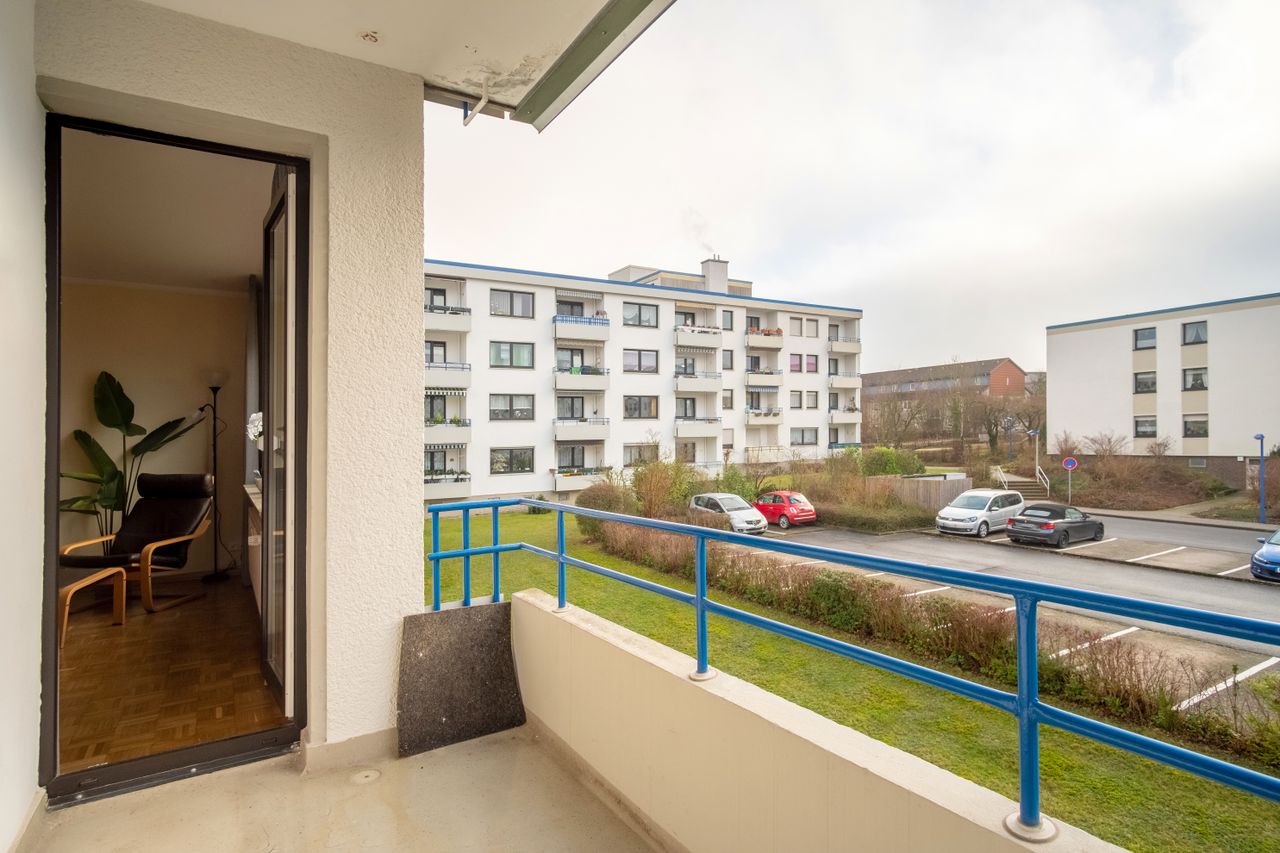 Moder 3- room apartment with a balcony