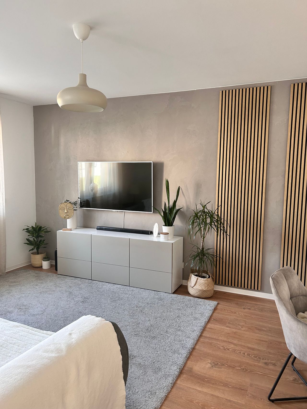 !Fully furnished apartment! "Stylische 3-Zimmer-Wohnung mit Terrasse: 10 Min. bis FFM Messe!