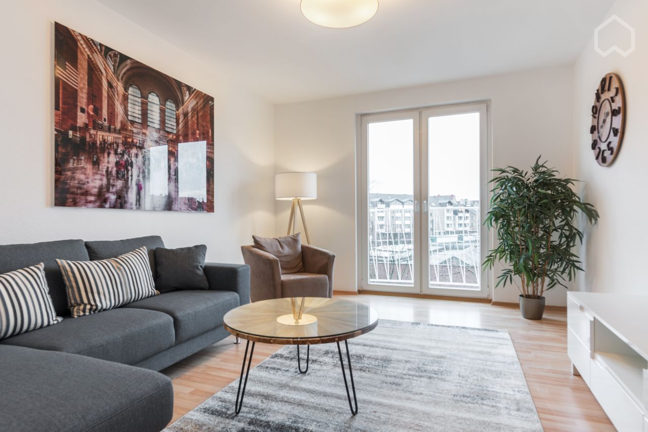 New, gorgeous central city apartment in Düsseldorf