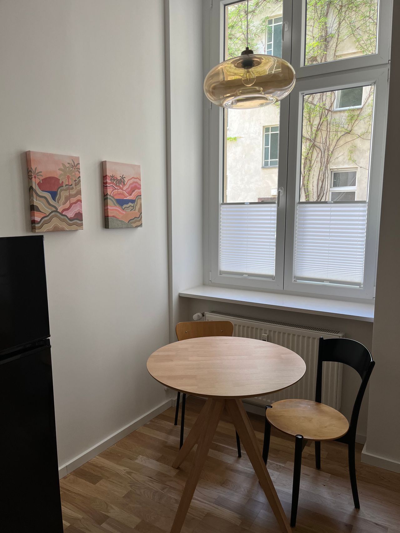Beautiful and fully Furnished 2 Room Stylish Apartment in Trendy Friedrichshain