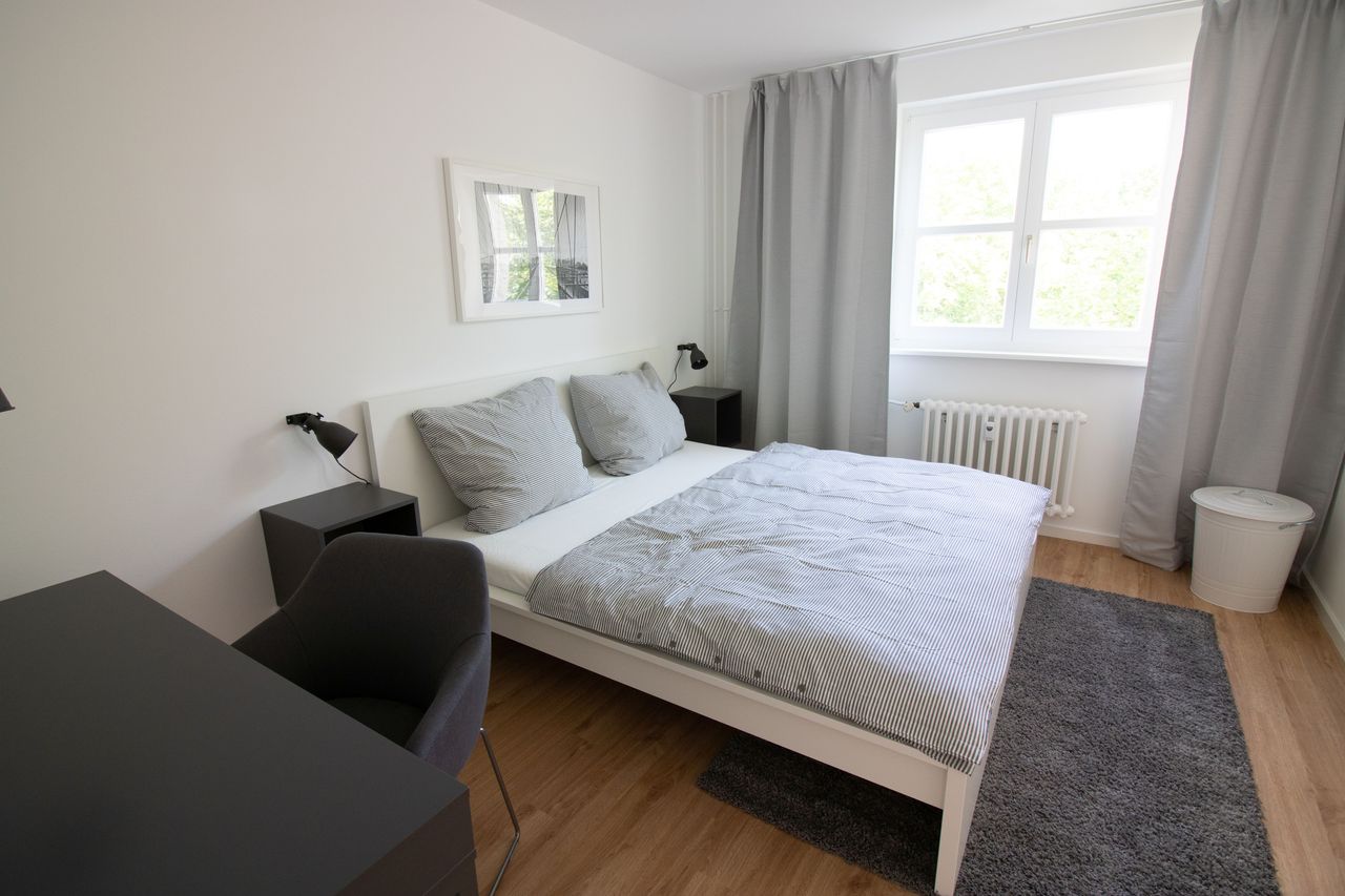 Wonderfully furnished 2-room apartment in Berlin Tiergarten