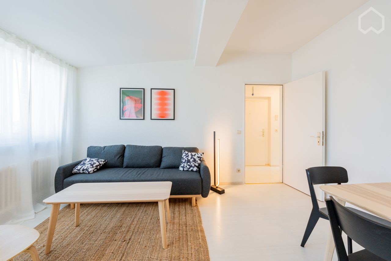 FIRST-TIME RENTAL! Perfect home in Berlin