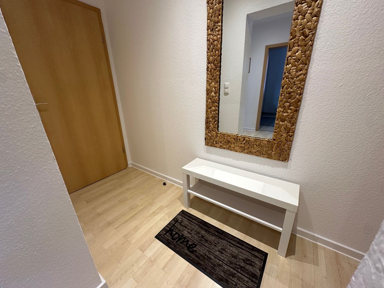 Fully equipped apartment with 2 bedrooms or 1 bedroom and 1 living room in the north of Essen