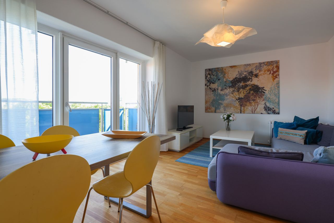 Perfect business apartment with a south-west balcony and a view of the television tower at Alexanderplatz