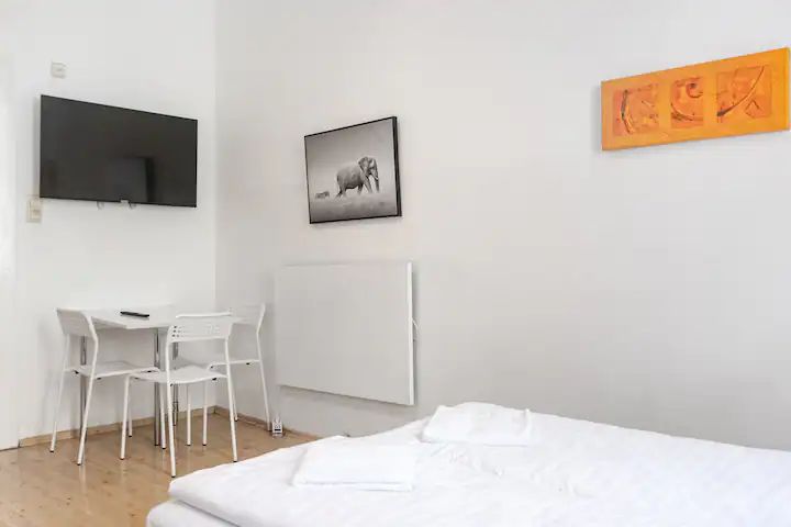 Attractive 1-BR apartment near the Wiener Stadthalle