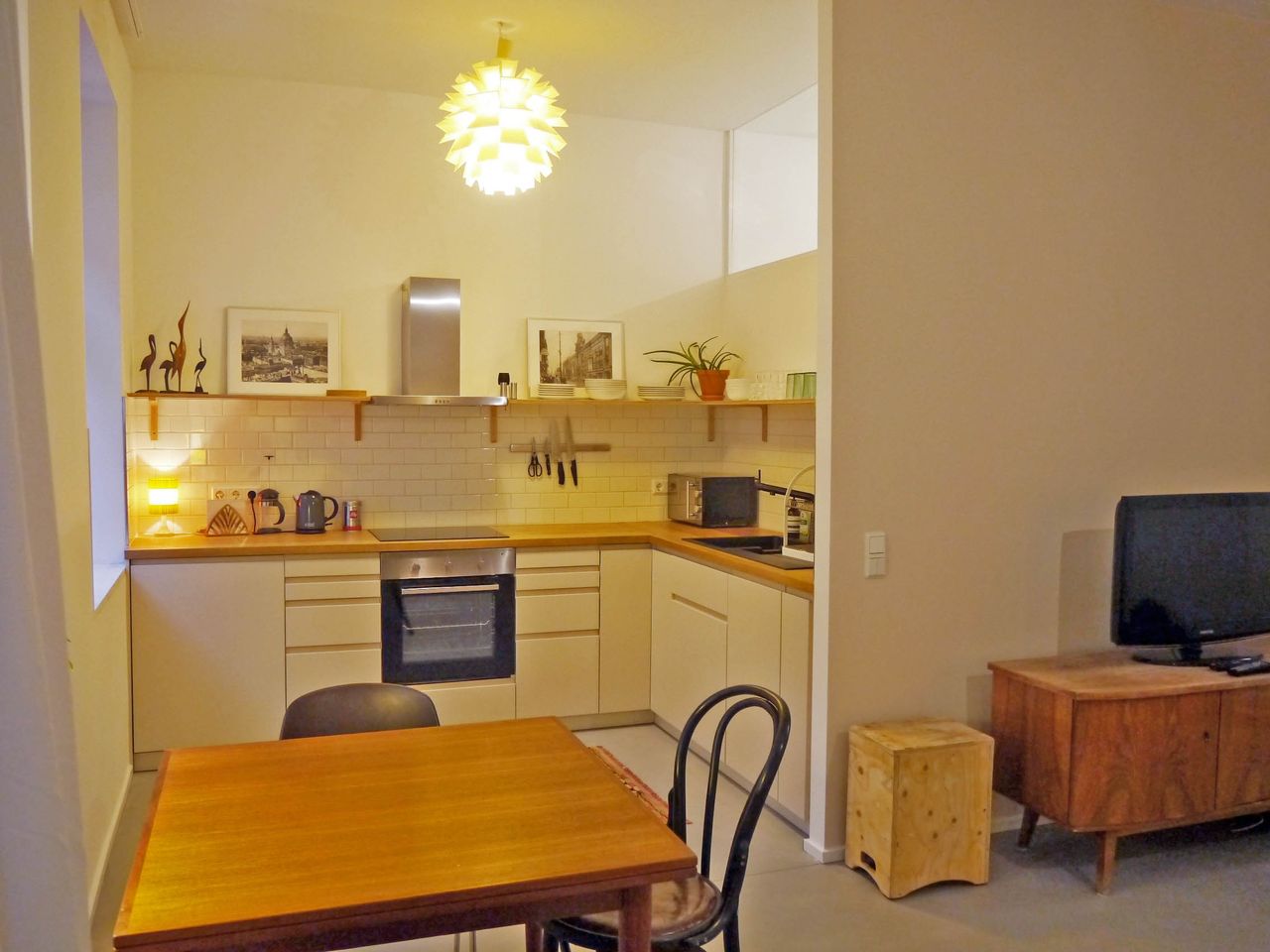 cosy 2-room apartment near rosenthaler platz