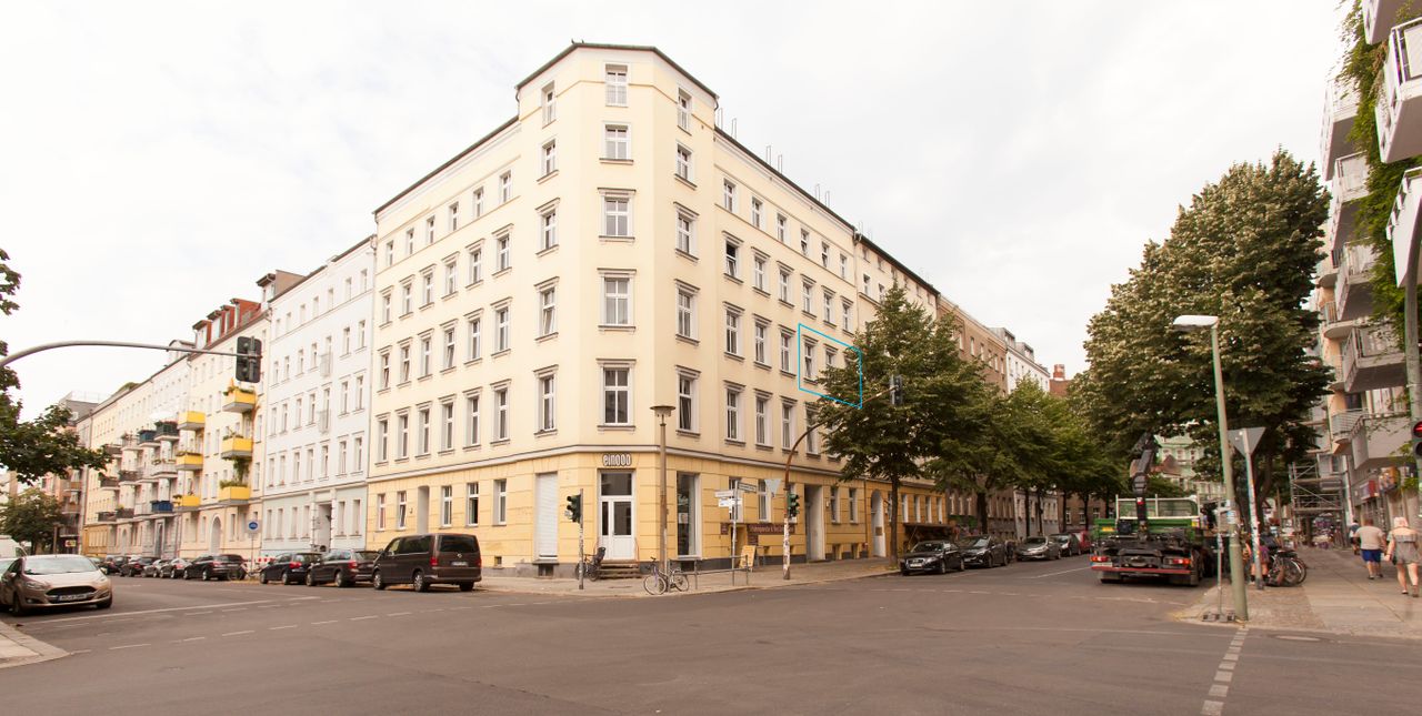 Urban, convenient and cozy 2-room apartment in Mitte/P-Berg