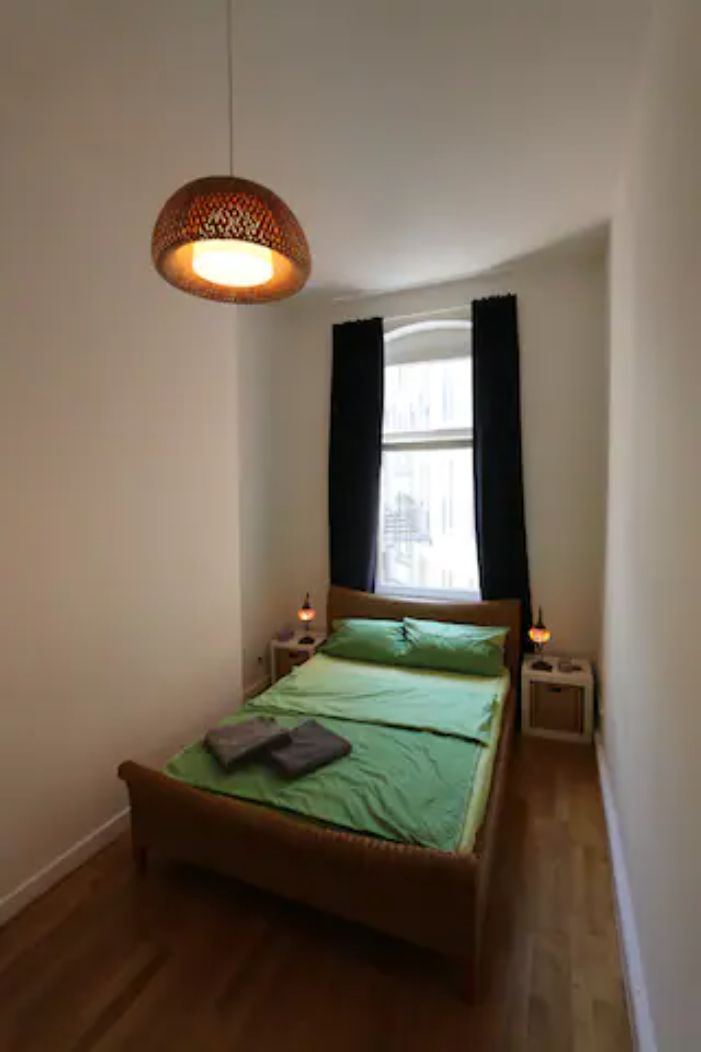 Gorgeous, bright, & spacious 2 bedroom home in Mitte/Prenzlauer Berg fully furnished to rent - 111sqm