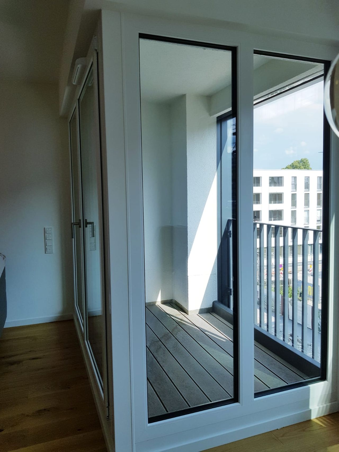 Charming studio in Schwabing Nord, with balcony, floor-to-ceiling windows and floor heating