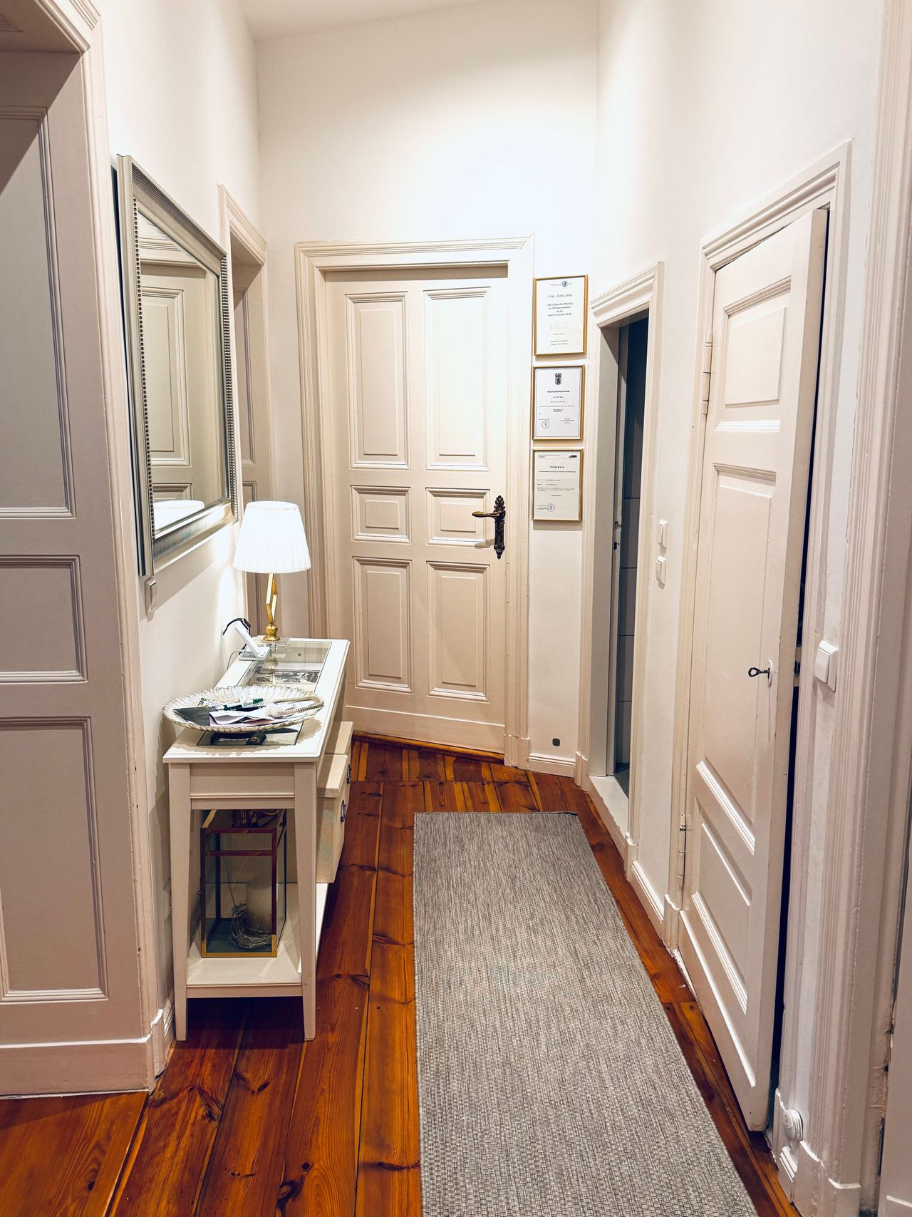4-room flat in old building near Ku Damm