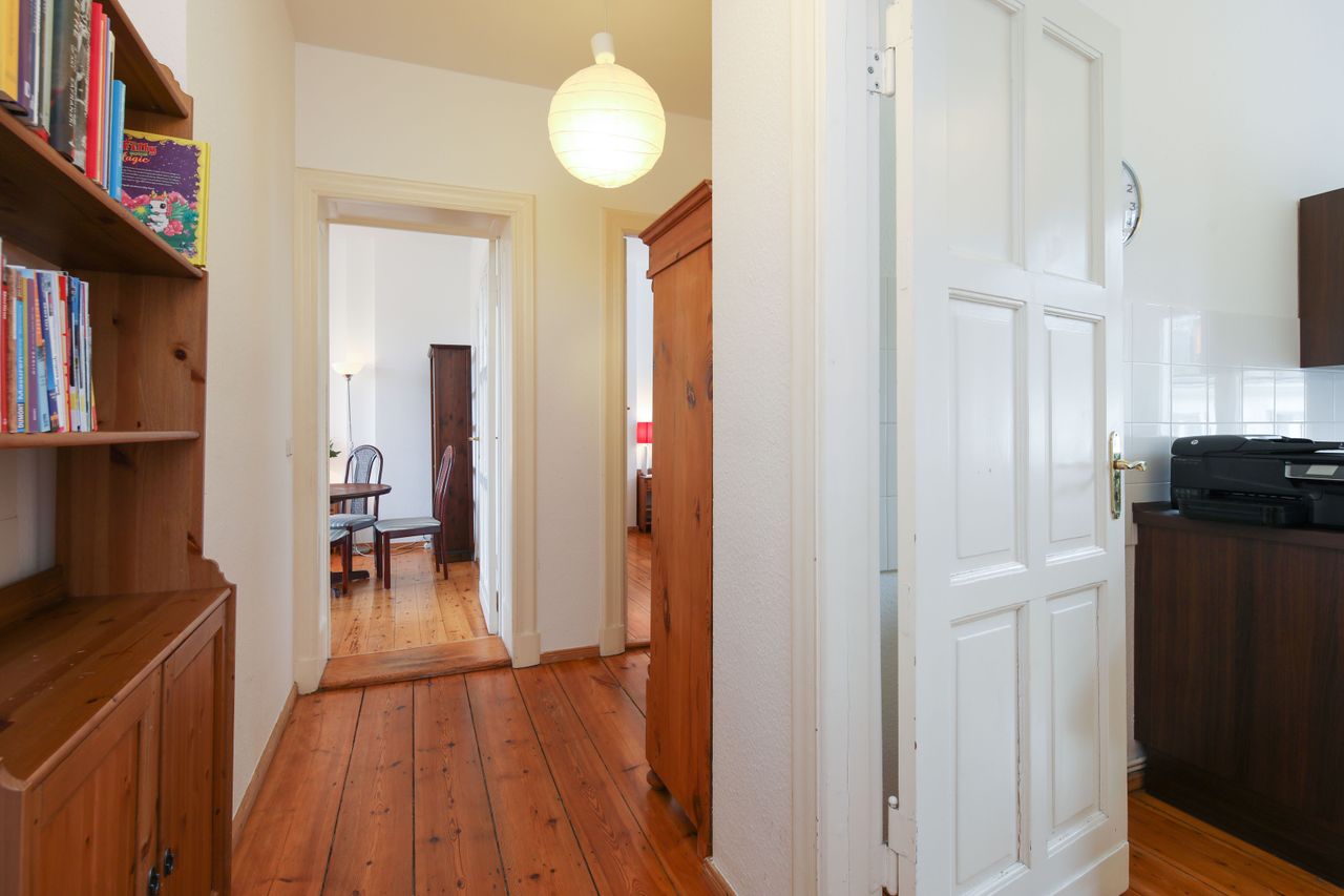 Light-flooded 2 room apartment directly on Landwehrkanal in Kreuzberg