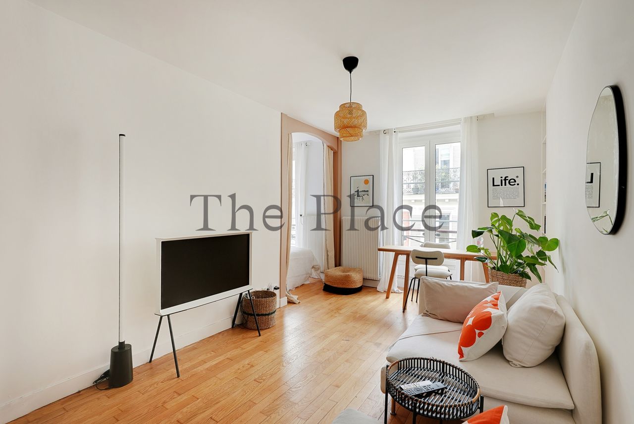 Charming One-Bedroom Apartment on Rue Rodier – Close to Opéra Garnier