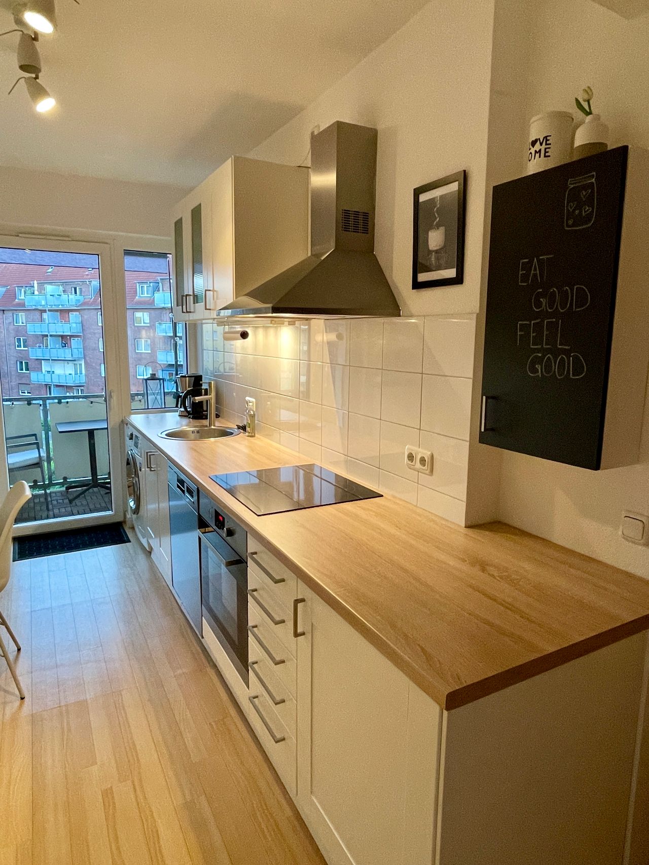 Lovely fully furnished apartment in Köln Ehrenfeld with balcony