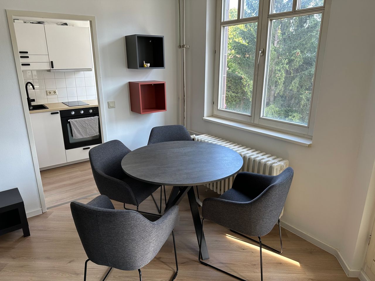 Newly furnished, beautiful apartment in Berlin Charlottenburg for up to 3 people