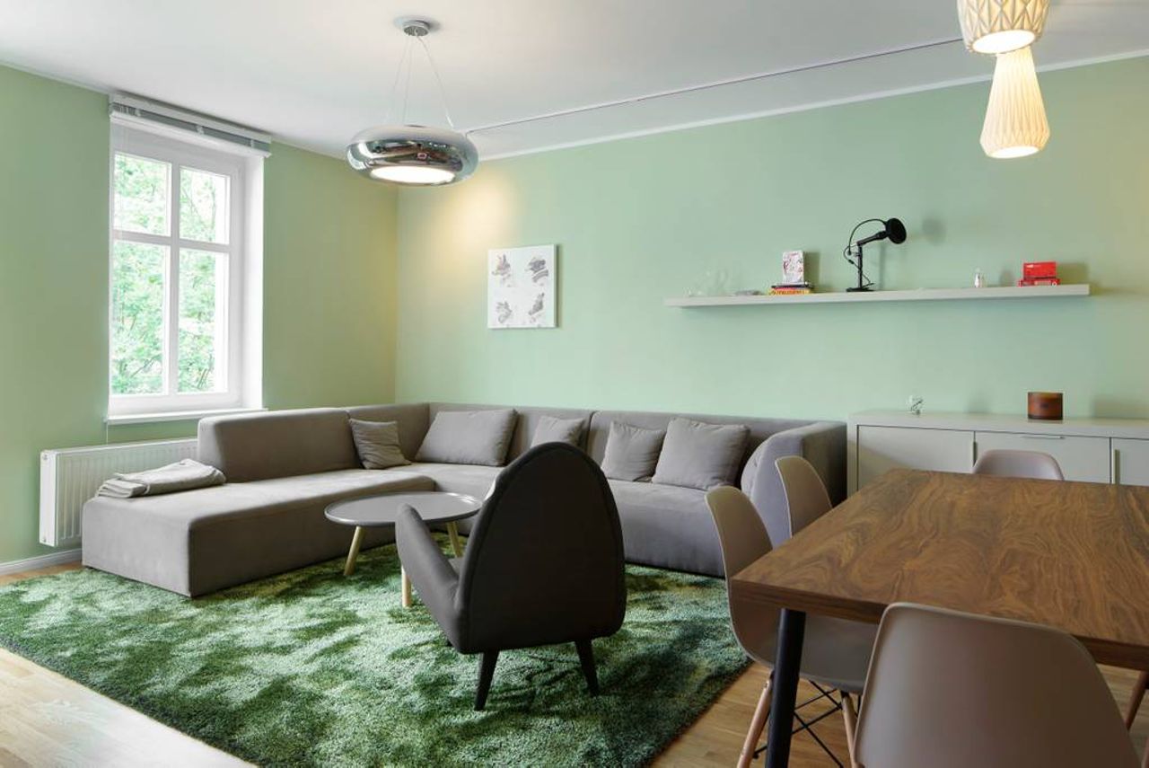 Stylish Apartment in Prenzlauer Berg: 2 Bedrooms, Large Living Room with Balcony, central (Metzerstr.)
