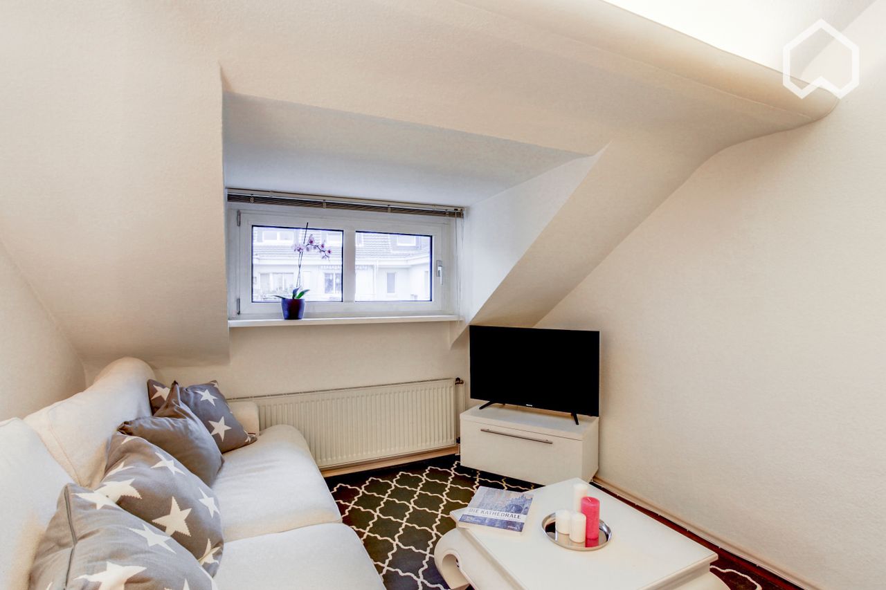 Cute smart home apartment, located in Sülz Cologne's favorite district