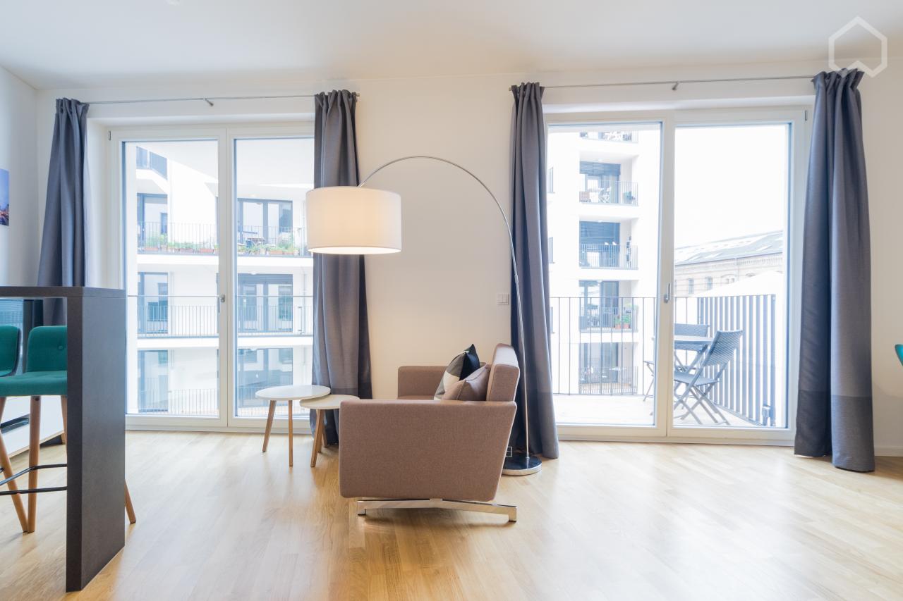 Fantastic studio with balcony in Mitte - central but quiet location