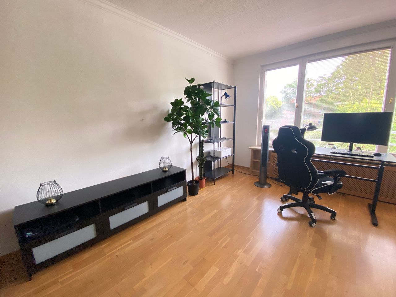Gorgeous,  fully-equipped, modern studio apartment near lake in Berlin