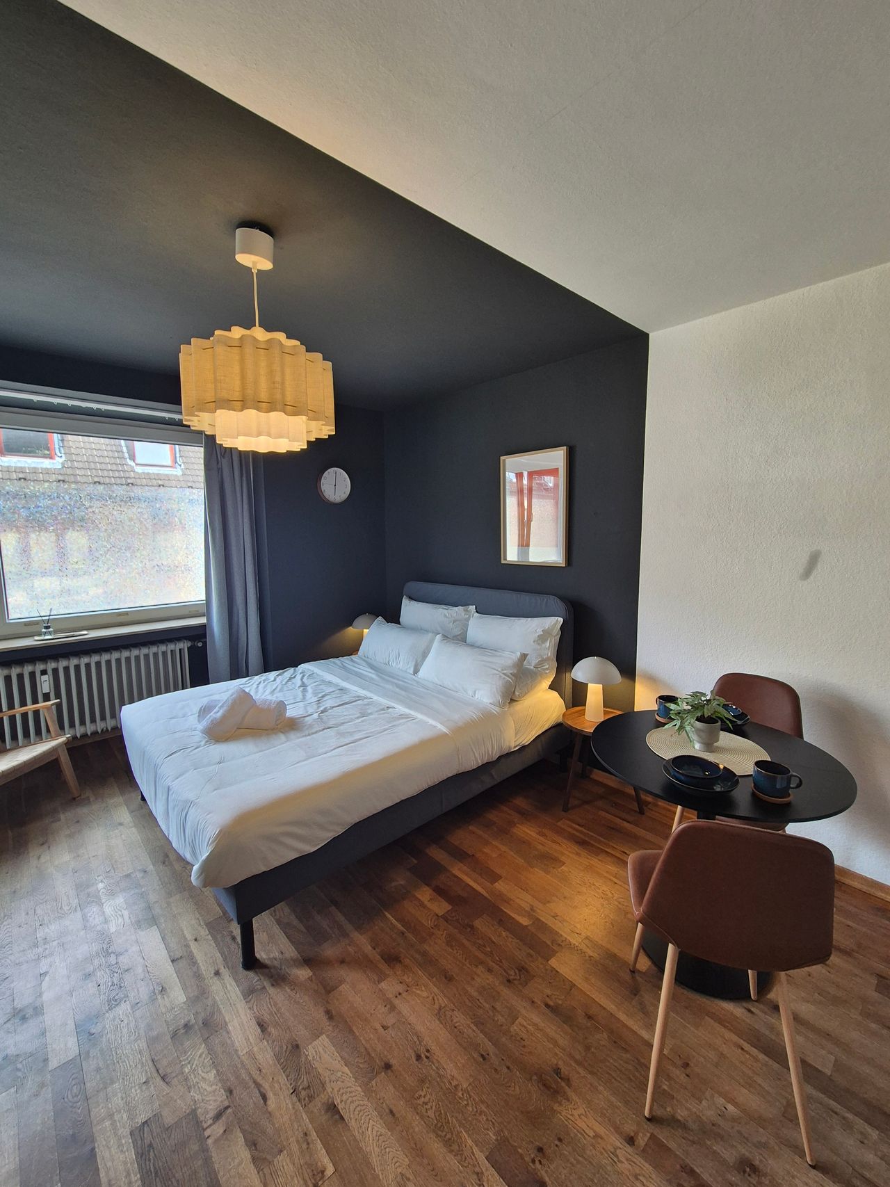 DESIGNER STUDIO APARTMENT IN MEDIENHAFEN DÜSSELDORF