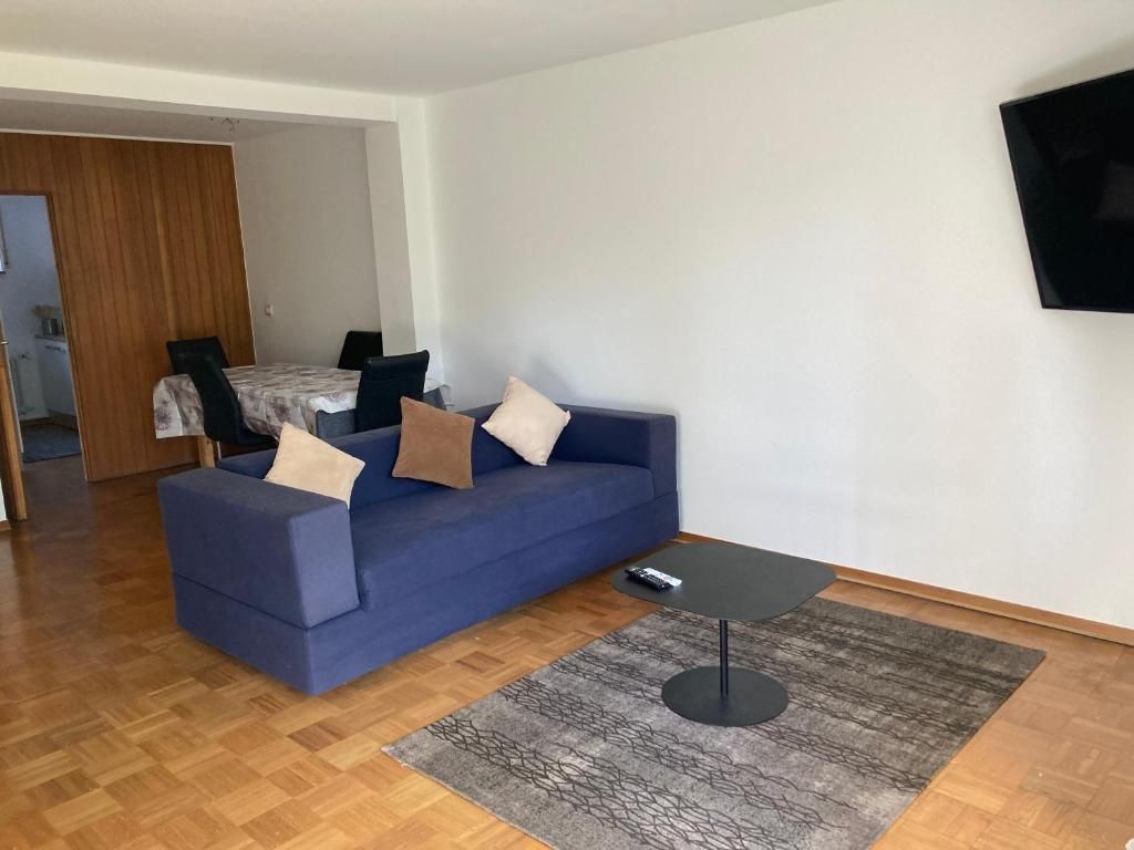 2 room apartment with garden and parking in Stuttgart City