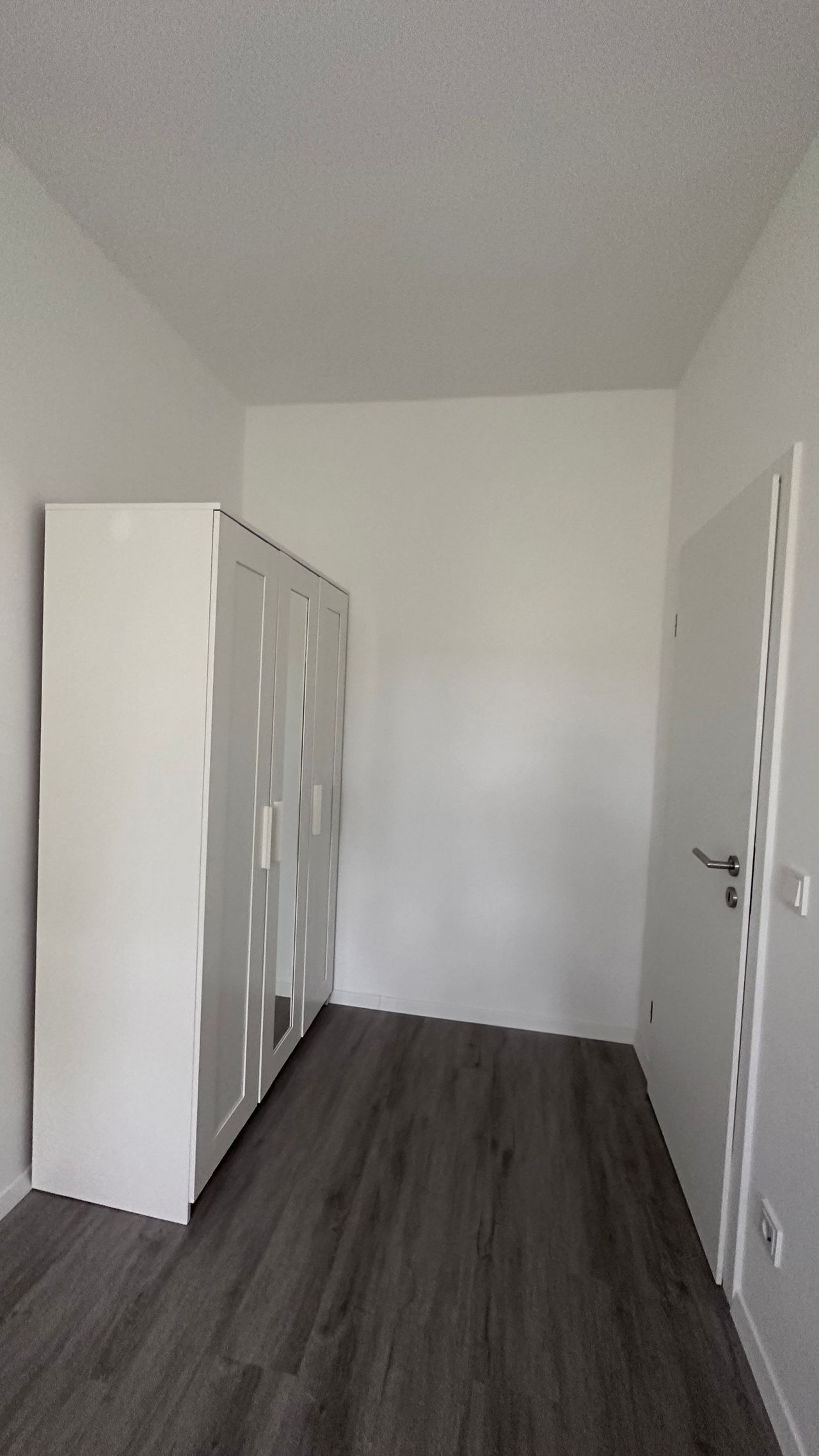 Newly Renovated 3 Room Apartment in Mariendorf