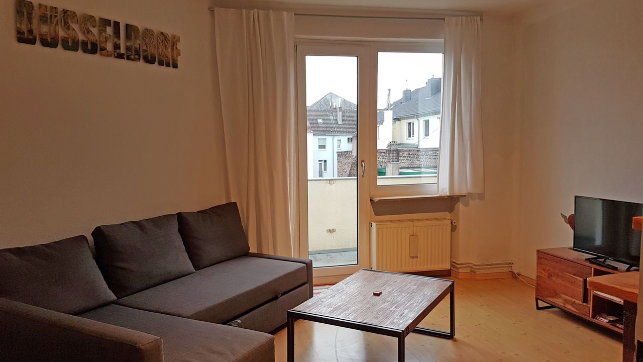 Stylish apartment in the centre of Dusseldorf with 2 balconies
