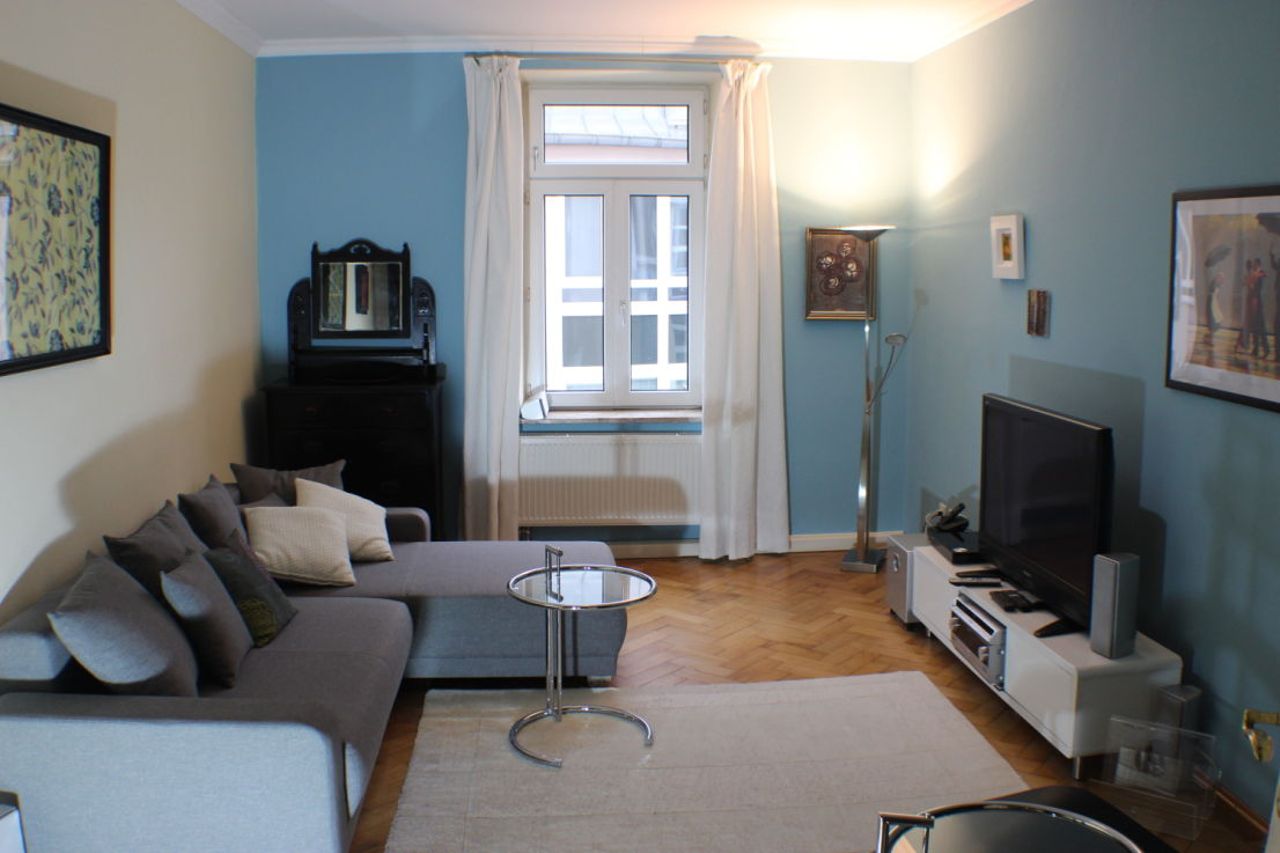Spacious, generous 138m2 apartment in the heart of Schwabing, Munich