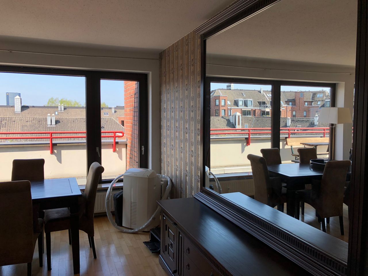 Newly renovated,  cute , new penthouse close to park with a lovely view