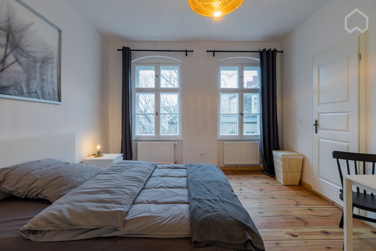 Great comfortable apartment in the middle of Neukölln (Berlin), with separate kitchen