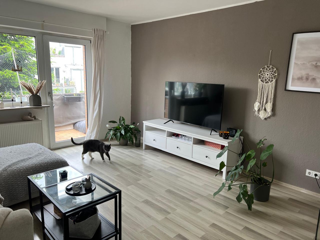 Charming 2-room flat for rent in the heart of Troisdorf Spich!