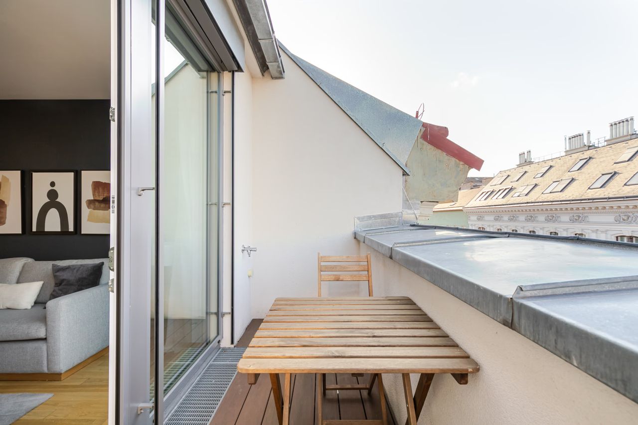 2BR | Josefstadt, elevator, nr Rathaus