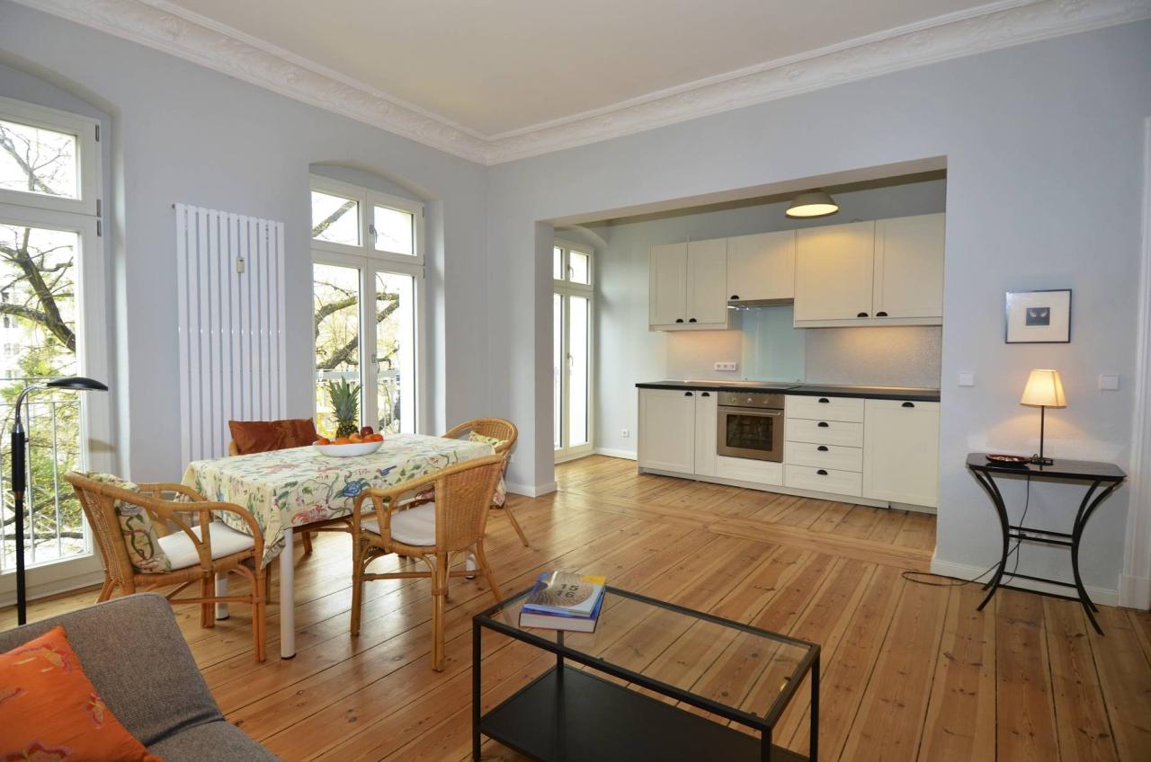 Lovely and high-end flat with balcony at Ludwigskirchplatz
