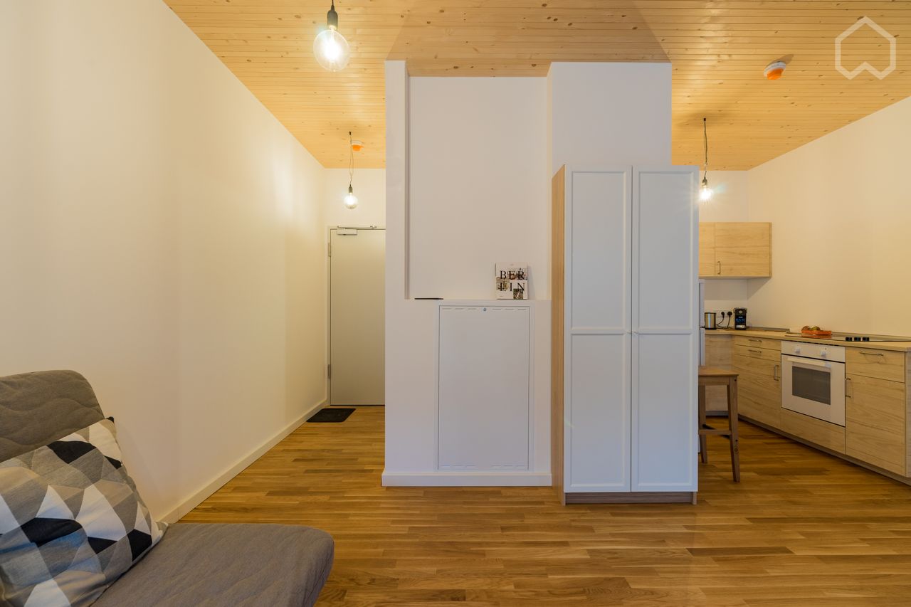 Perfect, innovative and bright apartment located in Neukölln