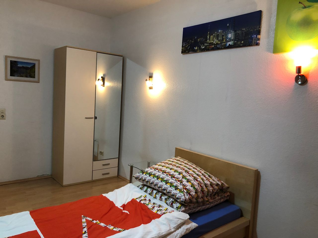 Cozy studio in walking distance to the mainstation and the city (also perfect für HHU students)